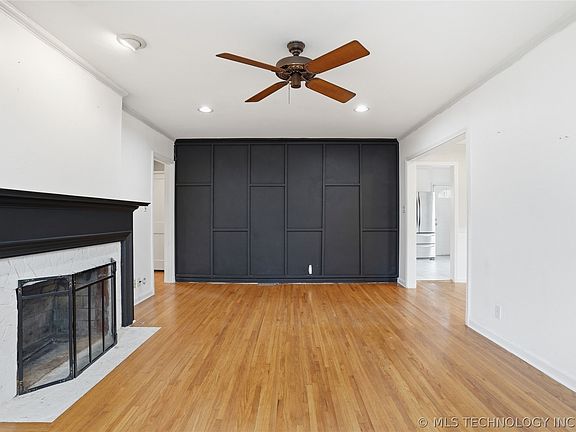 2nd image of 3543 E 22nd St