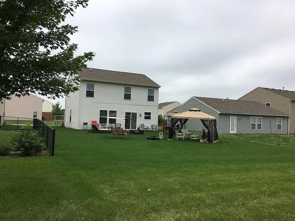 2nd image of 10920 Gathering Dr
