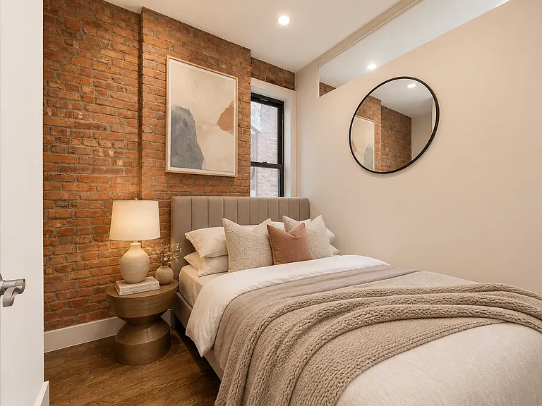 244 W 22nd St #2D — Photo 5