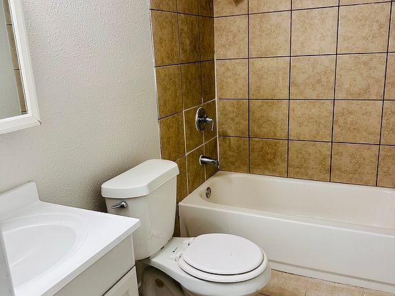 5th image of 1513 Nueces Dr
