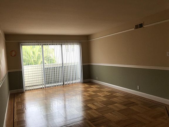 2nd image of 1414 Guerrero St APT 6