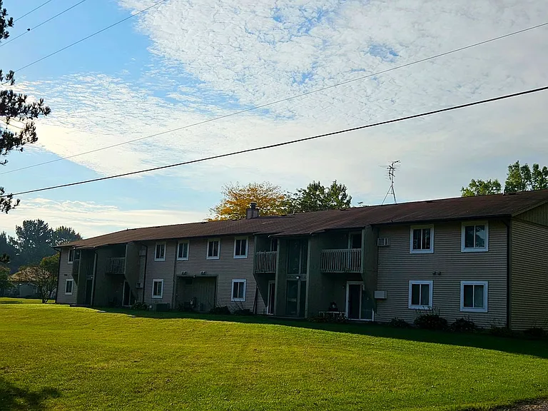 2795 W Knox Rd #9 — Photo 4