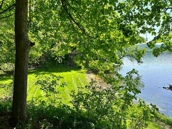 1.04 Dam Heights Rd #Du, Prairie Du Sac, WI 53578