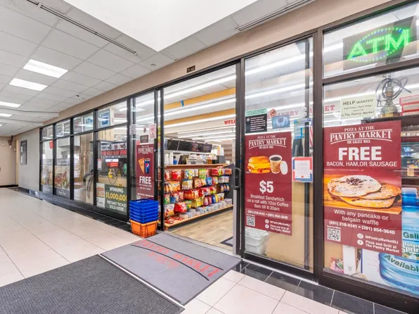 7002 Blvd East image 19 of 23