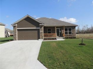 710 Hibiscus Cir, Belton, MO 64012