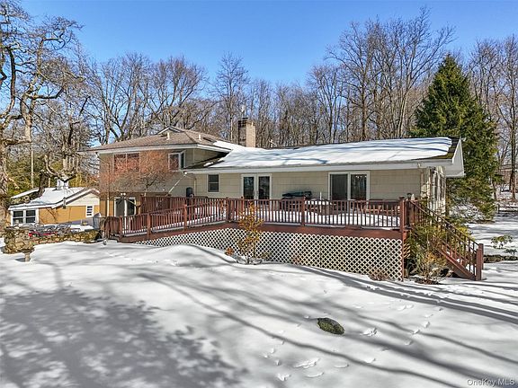 5th image of 55 Hoags Cross Road