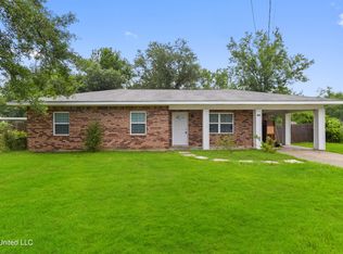 708 Birch St, Waveland, MS 39576