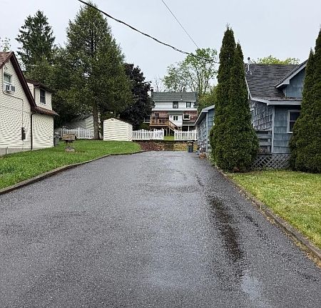 3rd image of 20 Meggins Rd