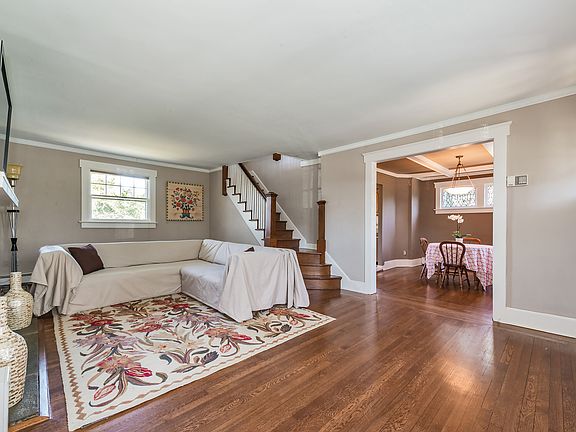 5th image of 133 Bella Vista St