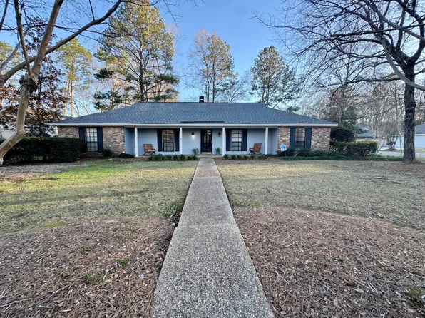 1302 Sandlewood Dr, Hattiesburg, MS 39402