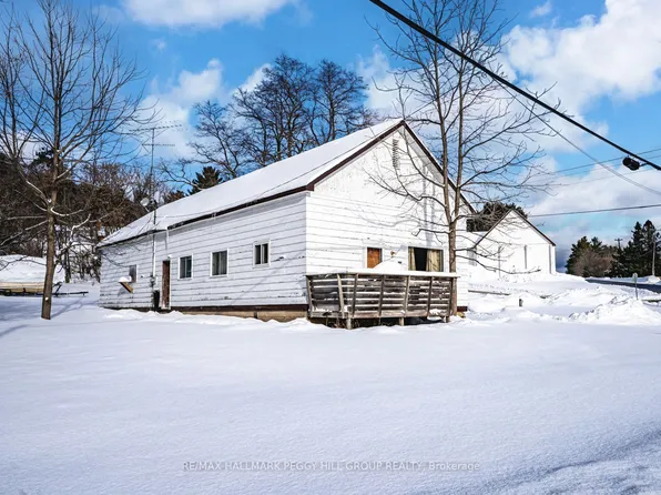 332 Champlain Rd #A, Penetanguishene, ON L9M 1S4