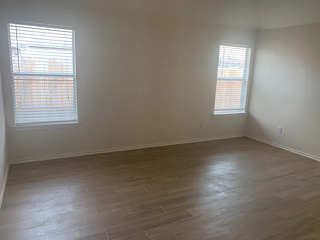 716 Mistymoor Ln — Photo 14