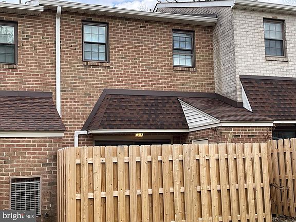5th image of 230 Glen Pl #230
