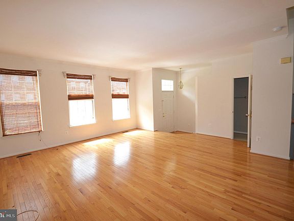 4th image of 4209 Trumbo Ct