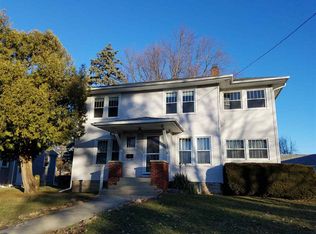 212 W Emily St, Mount Morris, IL 61054