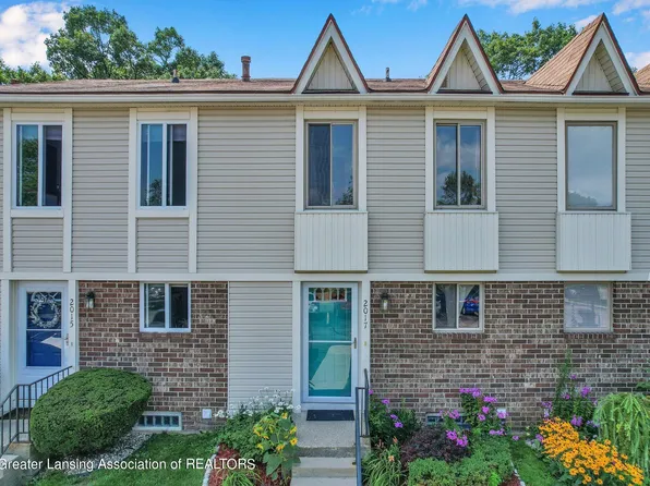 2017 Lac Du Mont Dr, Haslett, MI 48840