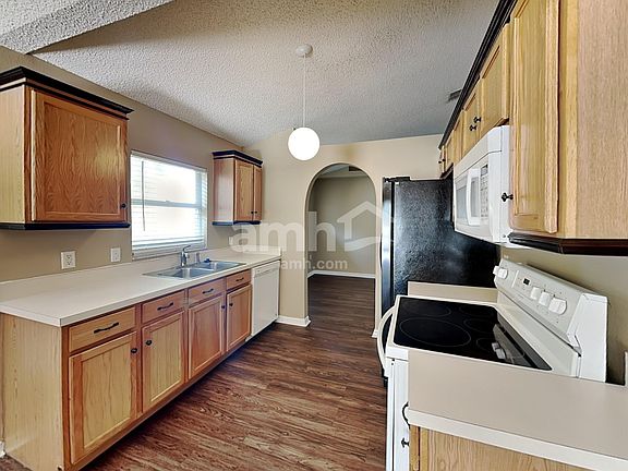 3rd image of 2467 El Marra Dr