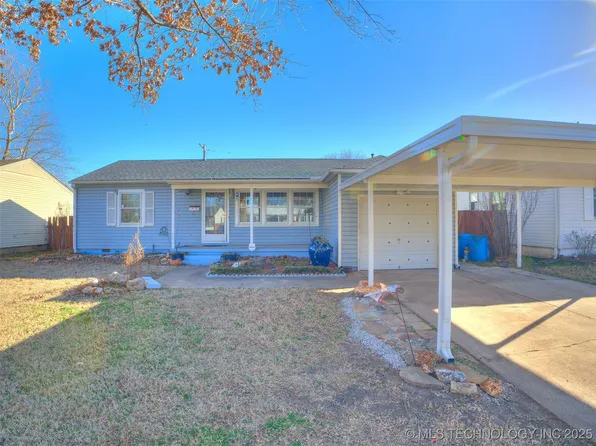 7354 E King Pl, Tulsa, OK 74115