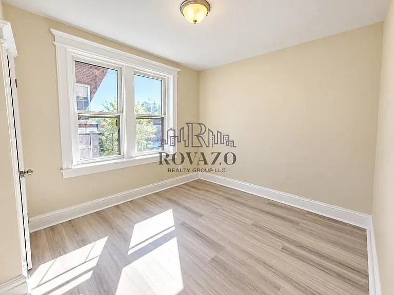 88 Pulaski St #2 — photo 3 of 6