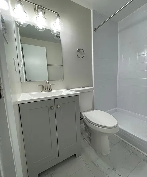 3 Dunnett Ct #4B — Photo 13