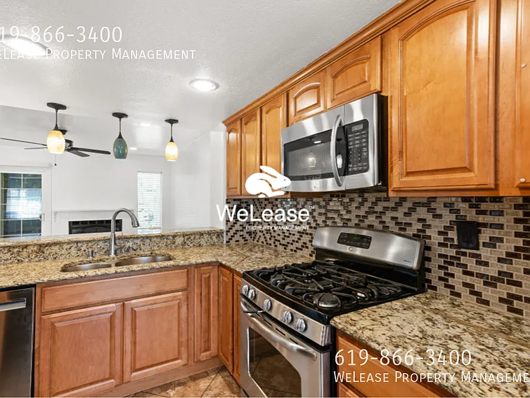 1886 Manzana Way — Photo 7