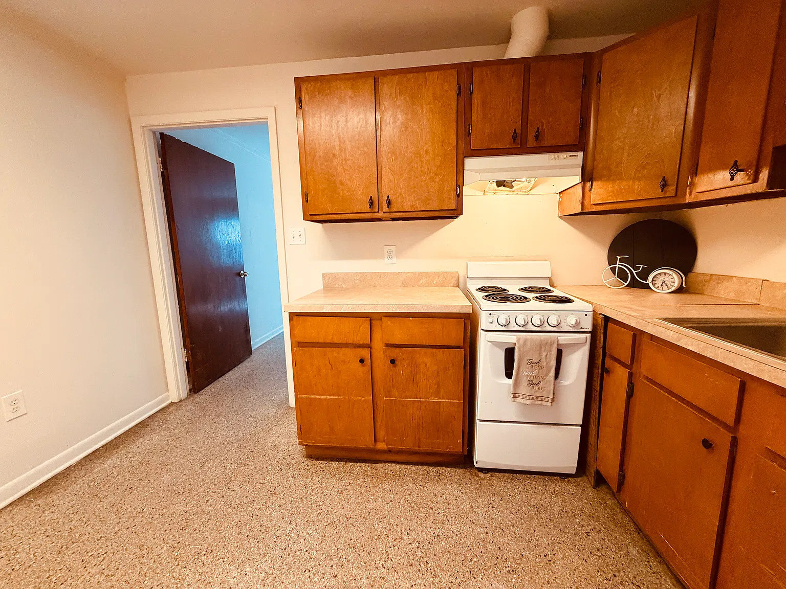 2 bed, 650 sqft, $1,150 — Photo 4