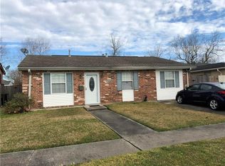210 Holy Cross Pl, Kenner, LA 70065