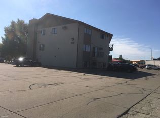 1112 Portland Dr, Bismarck, ND 58504
