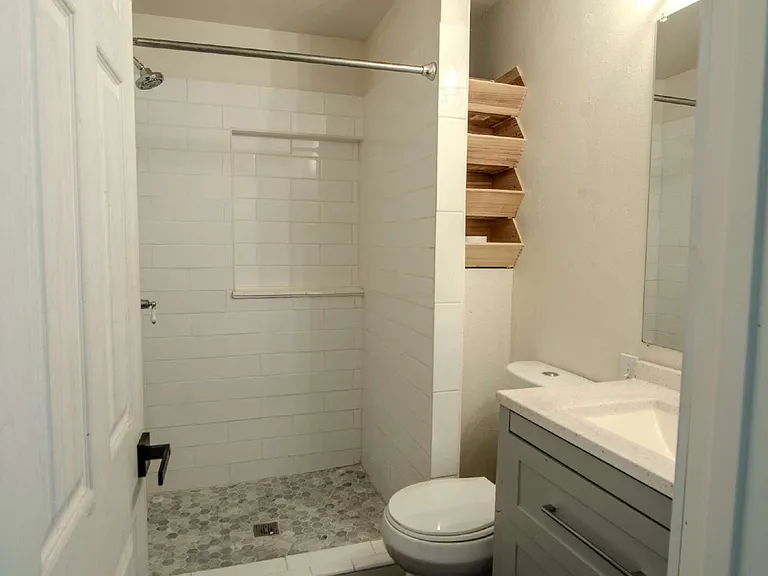234 Hudson Ave — Photo 12
