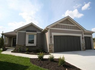 4840 NW Ridgewood Ct, Riverside, MO 64150