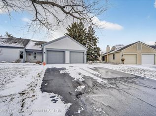 7225 Creekside Dr UNIT 37, Lansing, MI 48917