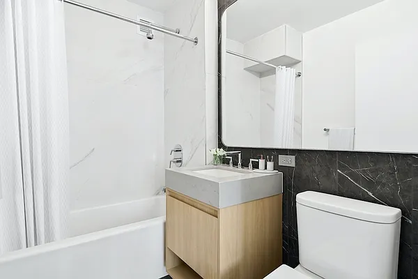 Rented by Greystar | media 5