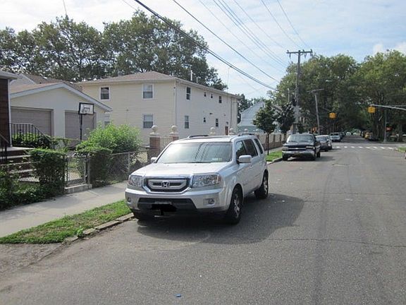 4th image of 11643 139th St