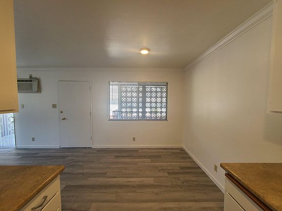 5th image of 568 Saint John St APT 6