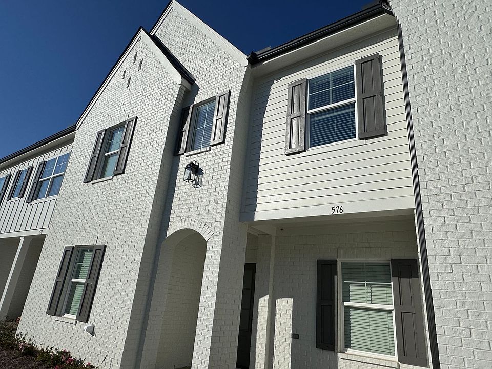 1st image of 576 Meadow Crest Cir