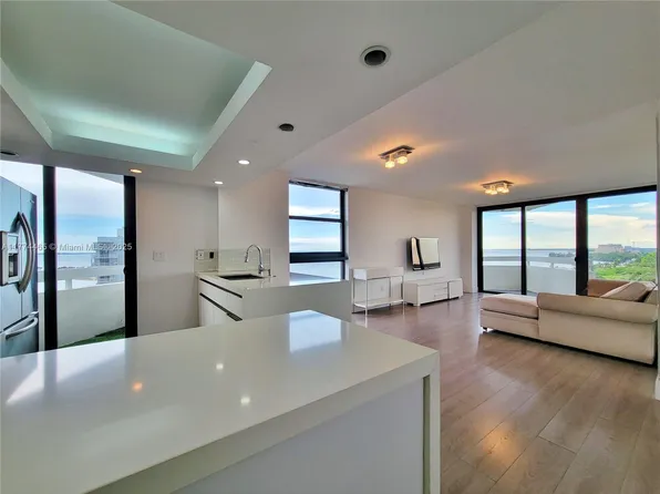 2501 Brickell Ave APT 1207, Miami, FL 33129