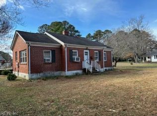 6936 Fields Landing Rd, Hayes, VA 23072