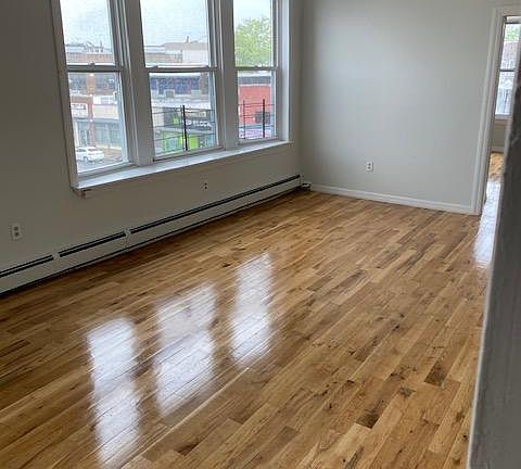 2nd image of 186 Newark Ave #3