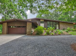 1802 Cross Country Ln, Apex, NC 27502