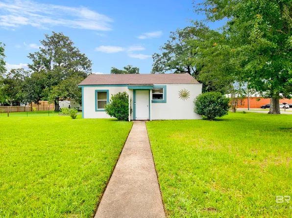 1100 N Pine St, Foley, AL 36535