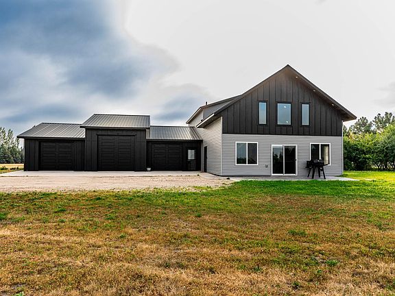 2nd image of 20193 Cassidy Ln