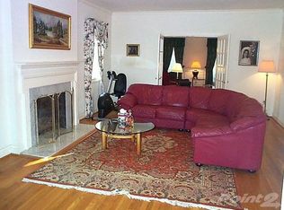 18 Scarlet Oak Dr, Haverford, PA 19041