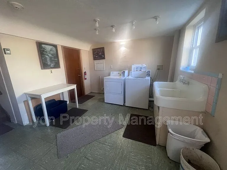 1 Carter Ave #2 — Photo 8