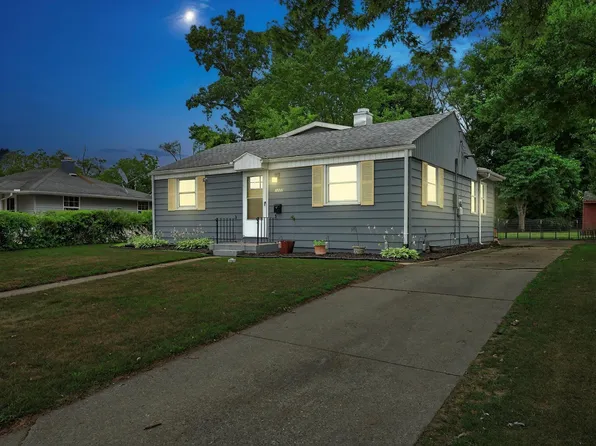 1222 Edgewood Dr, South Bend, IN 46616