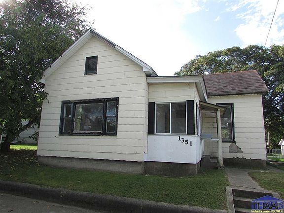 2nd image of 1351 1st Ave