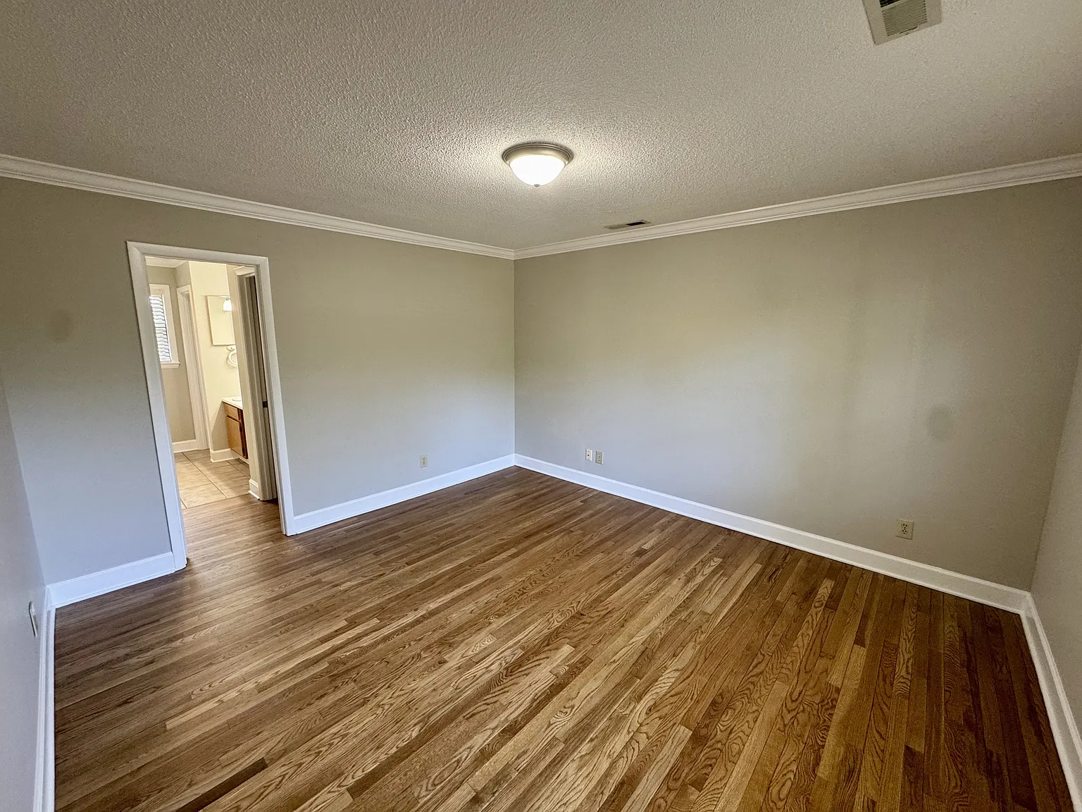 16374 Oakdale Road - 1 — Photo 4
