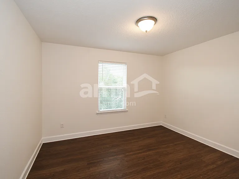 8559 Highfield Ave — Photo 18