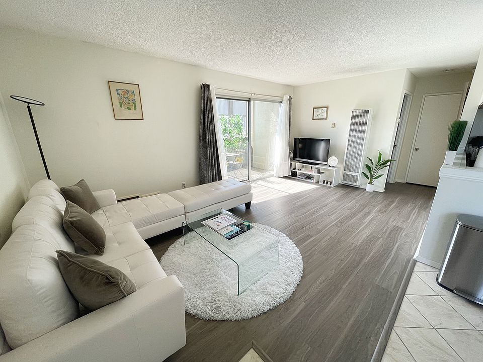 1st image of 820 Coriander Dr Unit J
