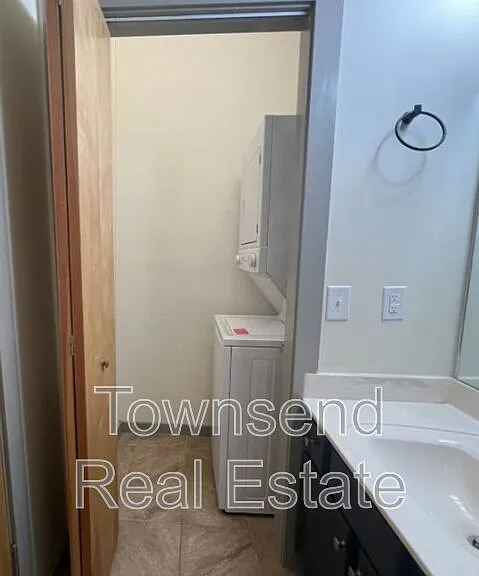 159 Maxwell St #200 — Photo 11