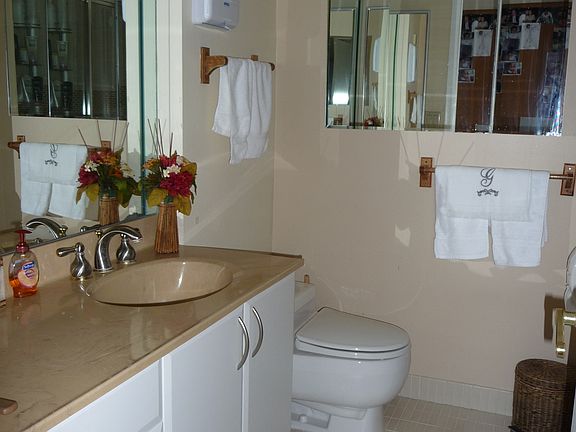 5th image of 20281 E Country Club Dr APT 1202